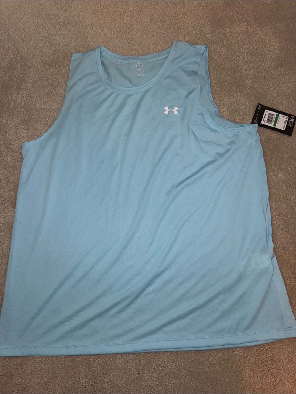 Women’s under Armour, large tank top, tech loose baby blue NWT
